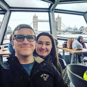 Meet your Posher, Casey